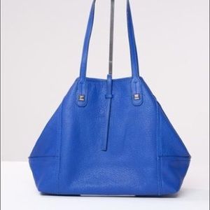 Stella and Dot Paris Market Tote